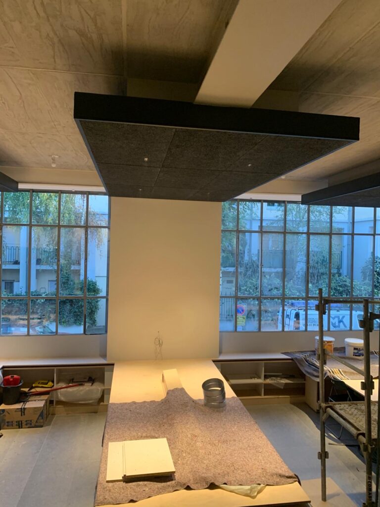 c352ef73 b6f3 48d1 aa12 fdb5e7a2992f