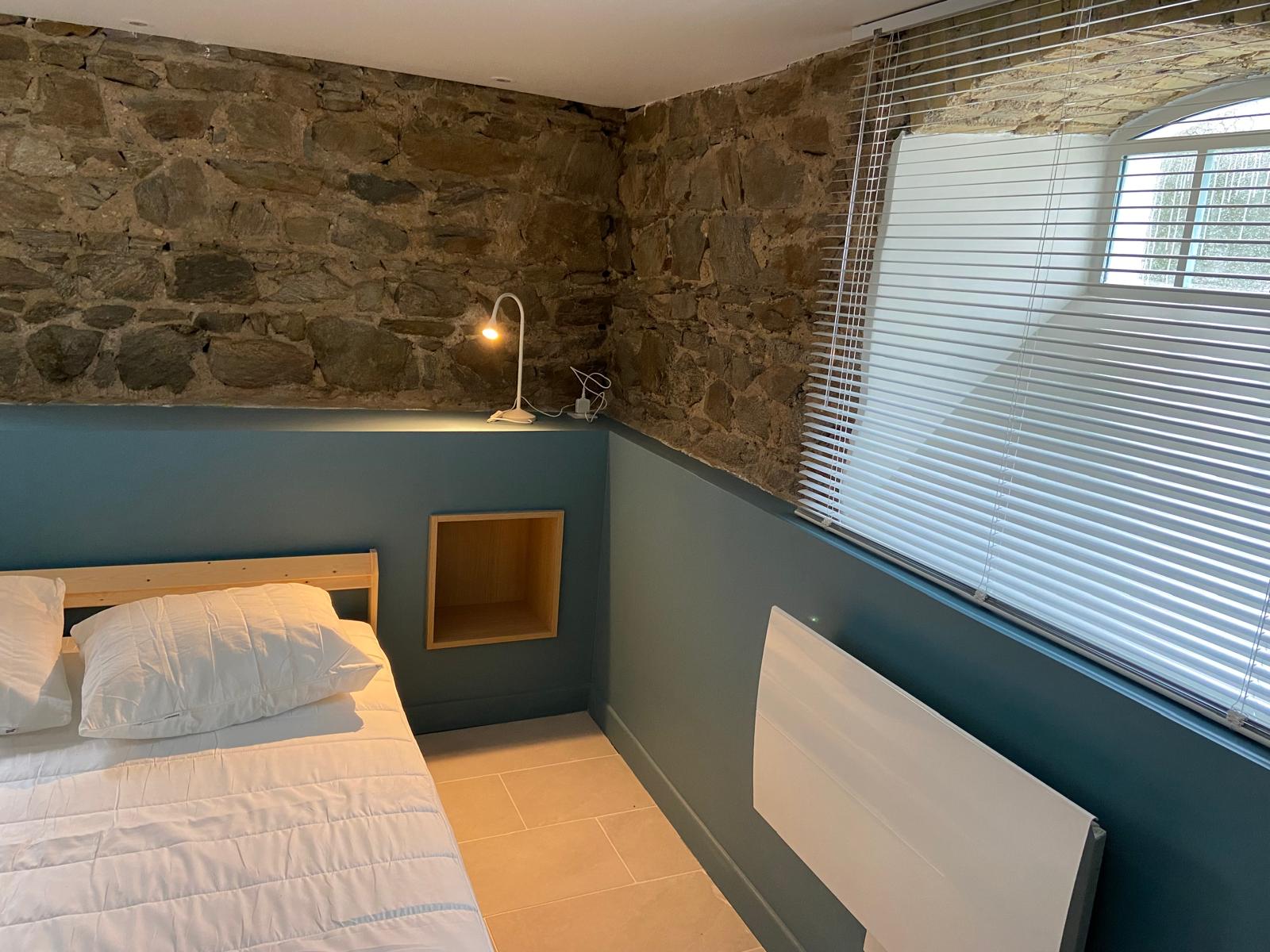 b118f99a-8e2d-4b2b-8caf-3c4426ff3bf1